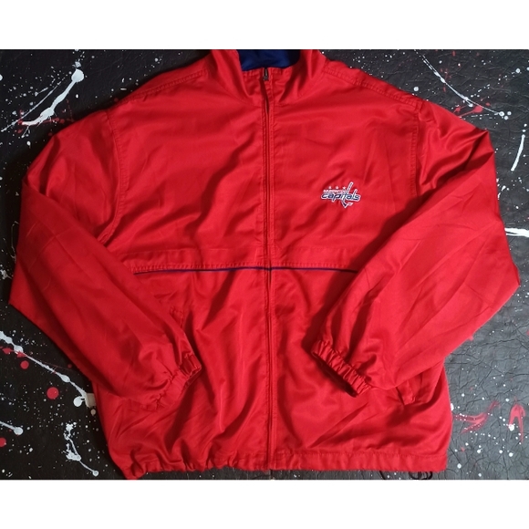 NHL Other - Washington Capitals team - issued glossy insulated NHL hockey windbreaker RARE